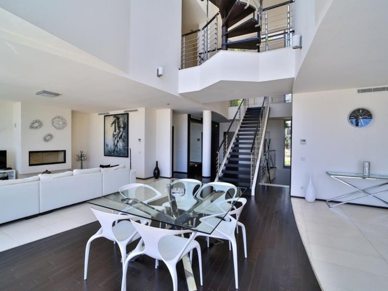 Villa for Sale in Marbella Golden Mile Malaga 17
