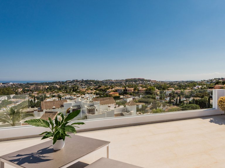 Apartment for Sale in Nueva Andalucia Malaga 1