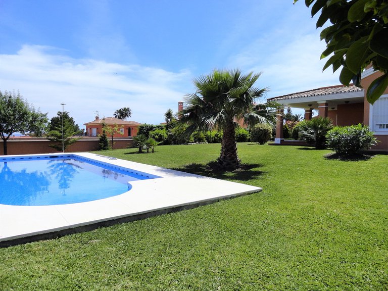 Villa for Sale in Estepona Malaga 1