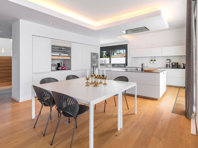 Villa for Sale in Marbella Este Malaga 6