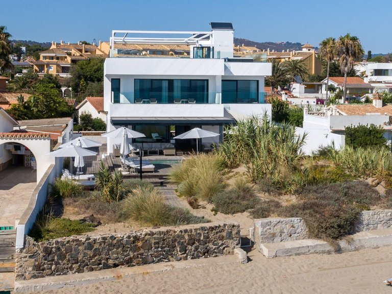 Villa for Sale in Marbella Este Malaga 1