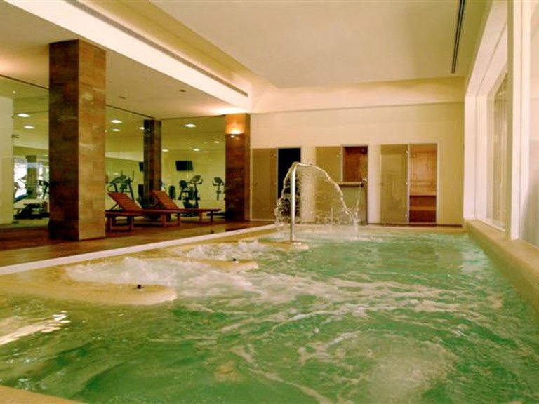 Apartment for Sale in Benahavis Malaga 18