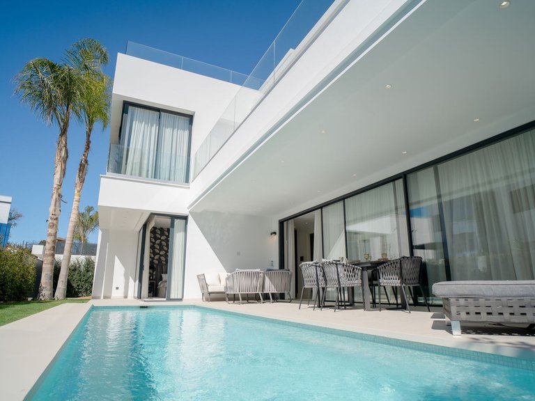 Villa for Sale in Marbella Golden Mile Malaga 1