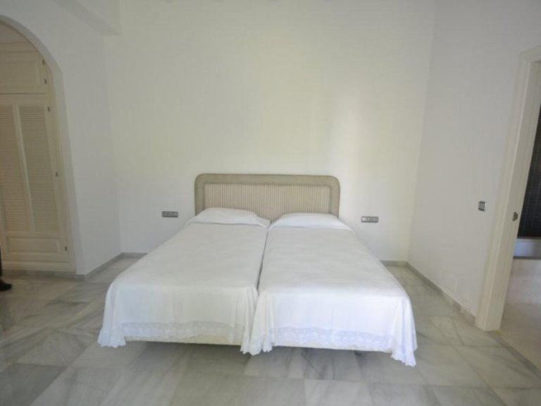 Villa for Sale in San Pedro De Alcantara Malaga 40