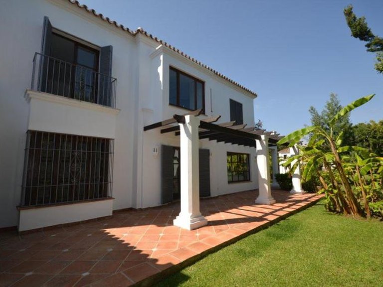 Villa for Sale in San Pedro De Alcantara Malaga 25