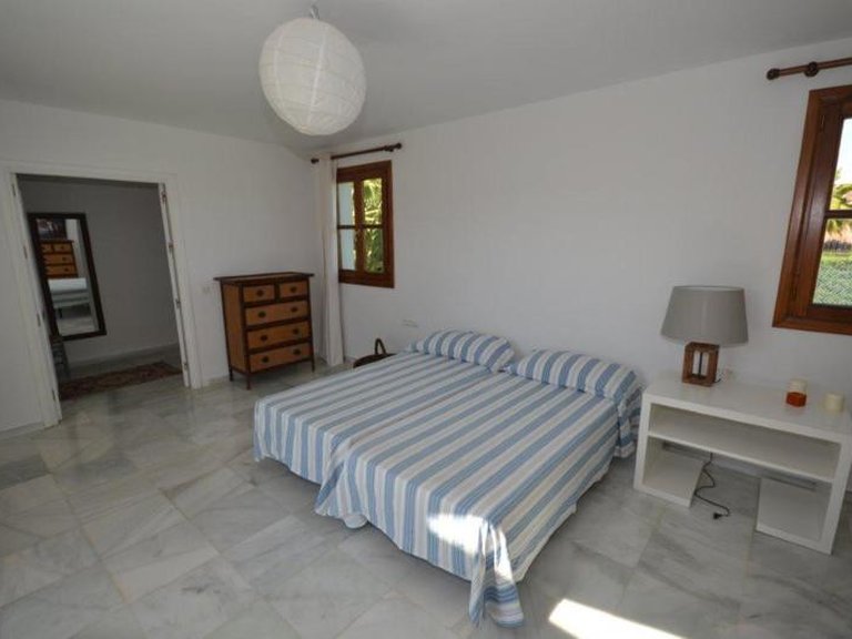 Villa for Sale in San Pedro De Alcantara Malaga 30