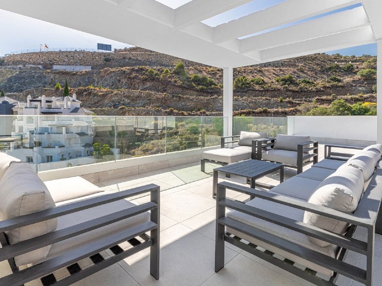 Penthouse for Sale in Benahavis Malaga 2
