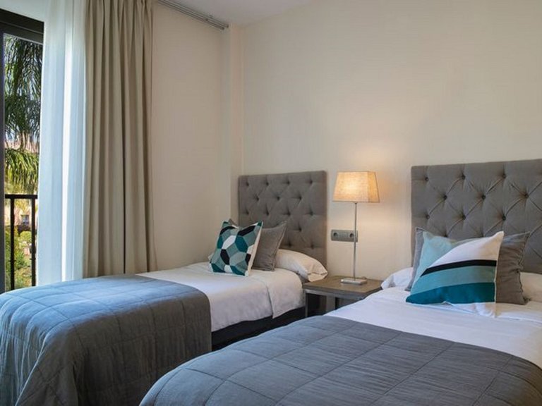 Penthouse for Sale in Benahavis Malaga 8