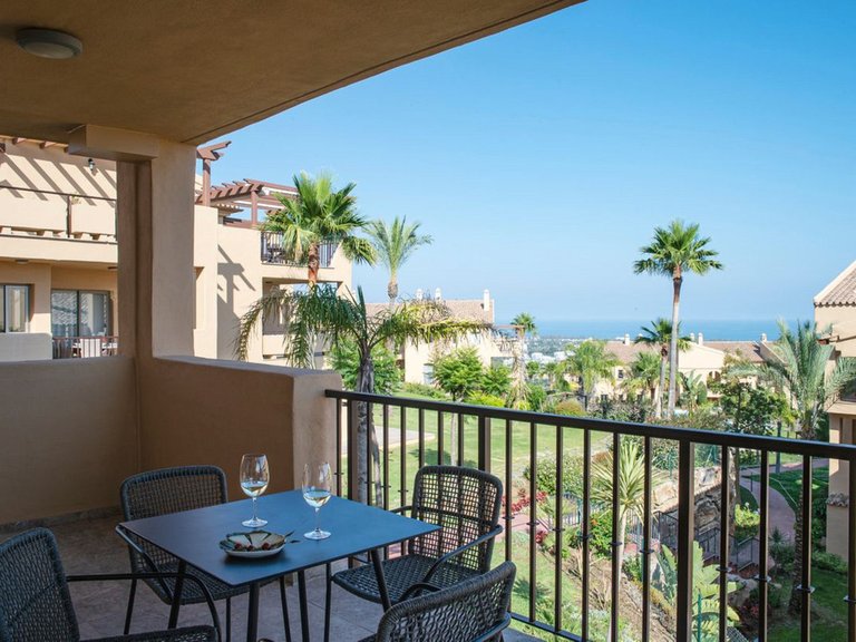 Penthouse for Sale in Benahavis Malaga 12