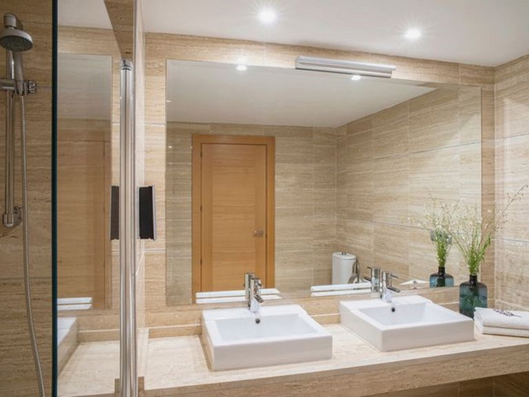 Penthouse for Sale in Benahavis Malaga 7