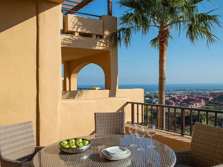 Penthouse for Sale in Benahavis Malaga 15