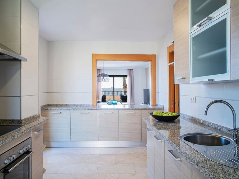 Penthouse for Sale in Benahavis Malaga 5