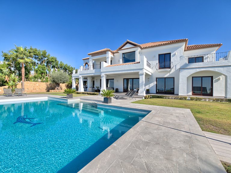 Villa for Sale in Benahavis Malaga 17