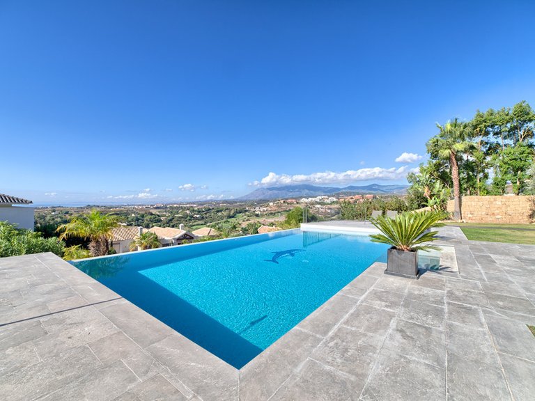 Villa for Sale in Benahavis Malaga 2