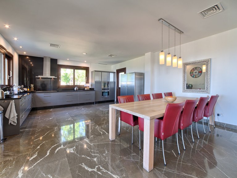 Villa for Sale in Benahavis Malaga 7