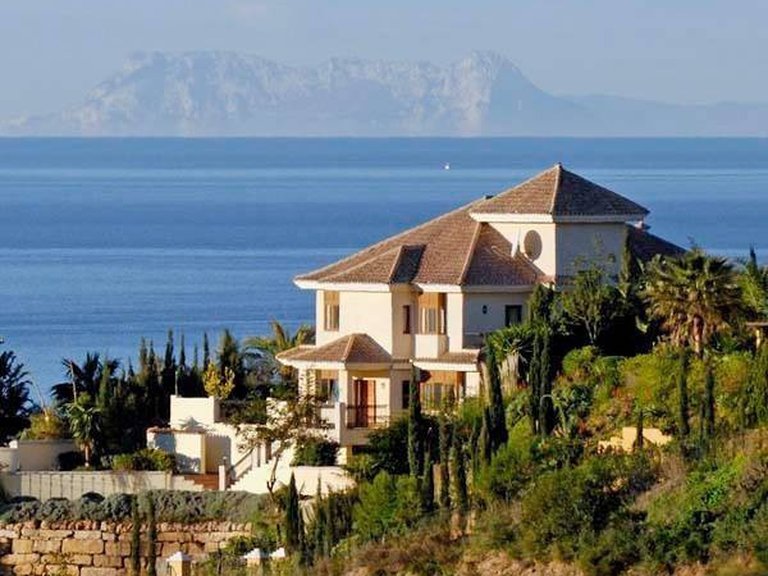 Villa for Sale in Marbella Este Malaga 1
