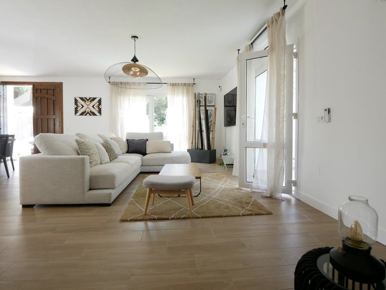 Apartment for Sale  in Marbella, Malaga 5
