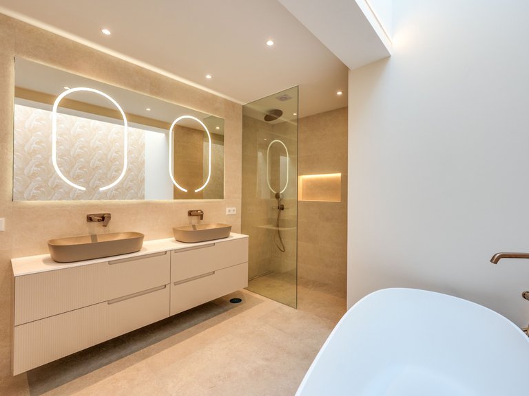 Apartment for Sale  in Marbella, Malaga 18