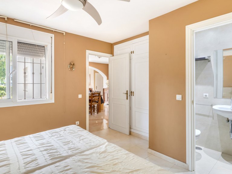 Apartment for Sale  in Marbella, Malaga 21