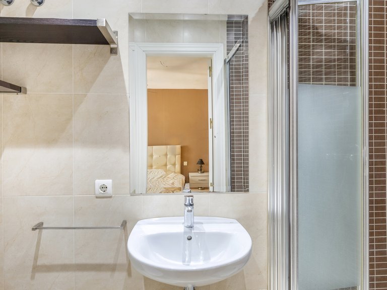 Apartment for Sale  in Marbella, Malaga 22