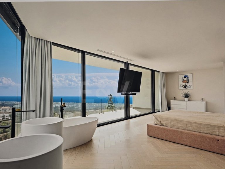 Apartment for Sale  in Marbella, Malaga 9