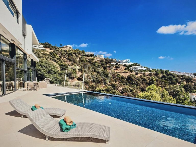 Apartment for Sale  in Marbella, Malaga 13