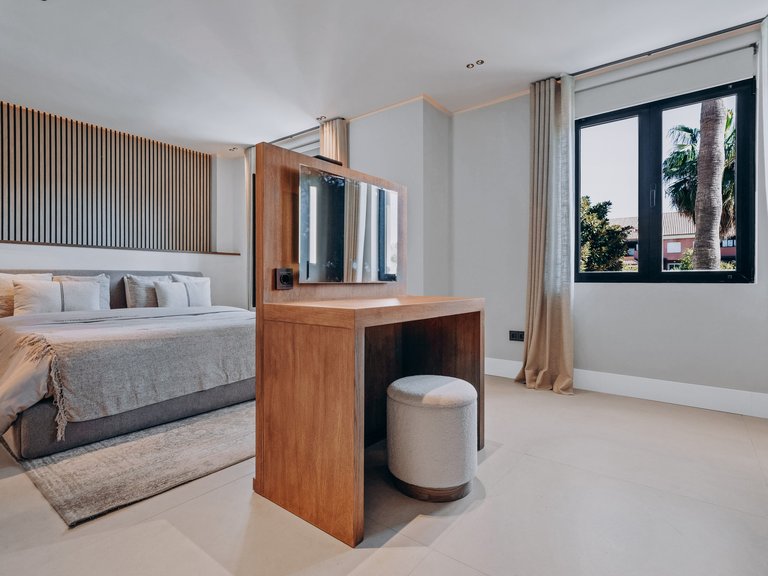 Apartment for Sale  in Marbella, Malaga 42