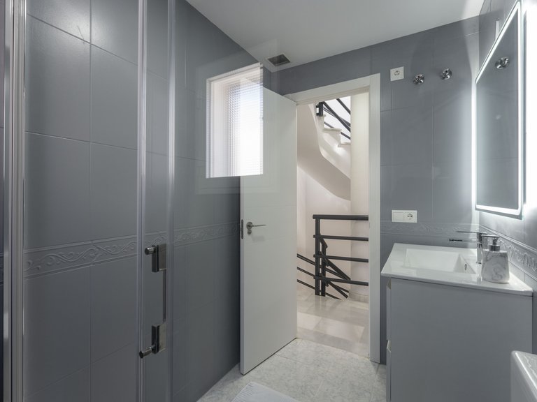 Apartment for Sale  in Marbella, Malaga 30
