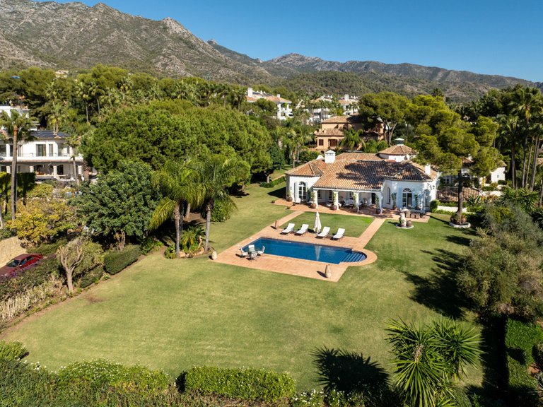 Apartment for Sale  in Marbella, Malaga 1