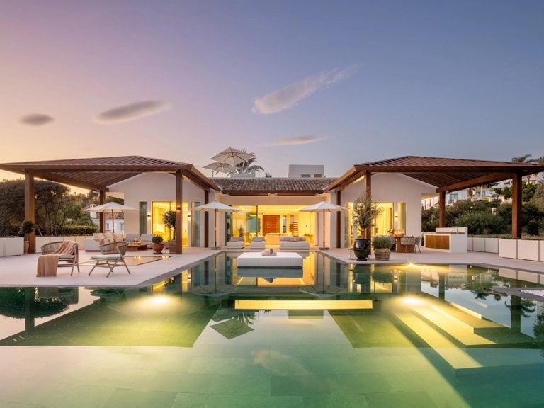 Apartment for Sale  in Marbella, Malaga 26