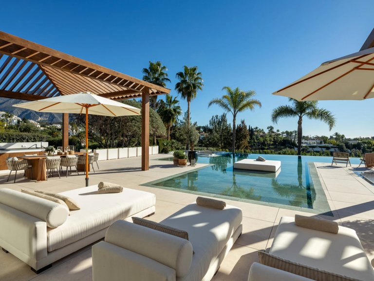 Apartment for Sale  in Marbella, Malaga 4