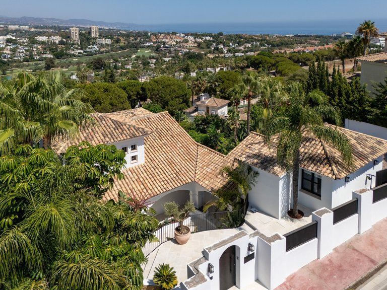 Apartment for Sale  in Marbella, Malaga 56
