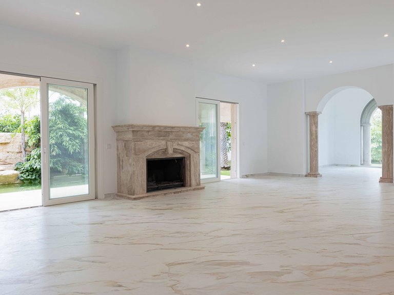 Apartment for Sale  in Marbella, Malaga 9