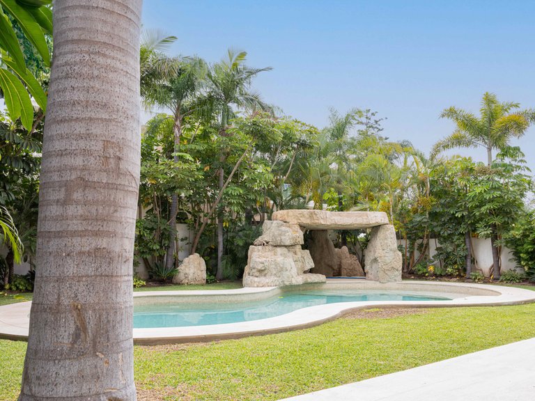 Apartment for Sale  in Marbella, Malaga 5