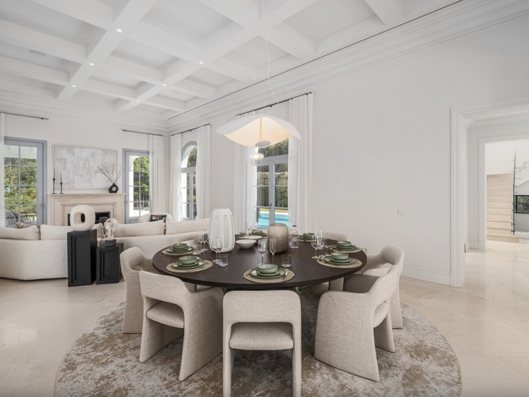 Apartment for Sale  in Marbella, Malaga 11