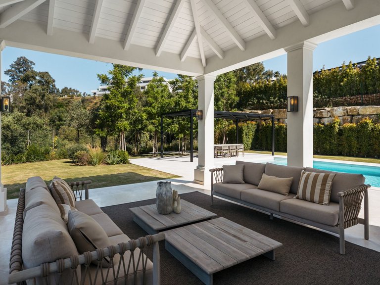 Apartment for Sale  in Marbella, Malaga 28