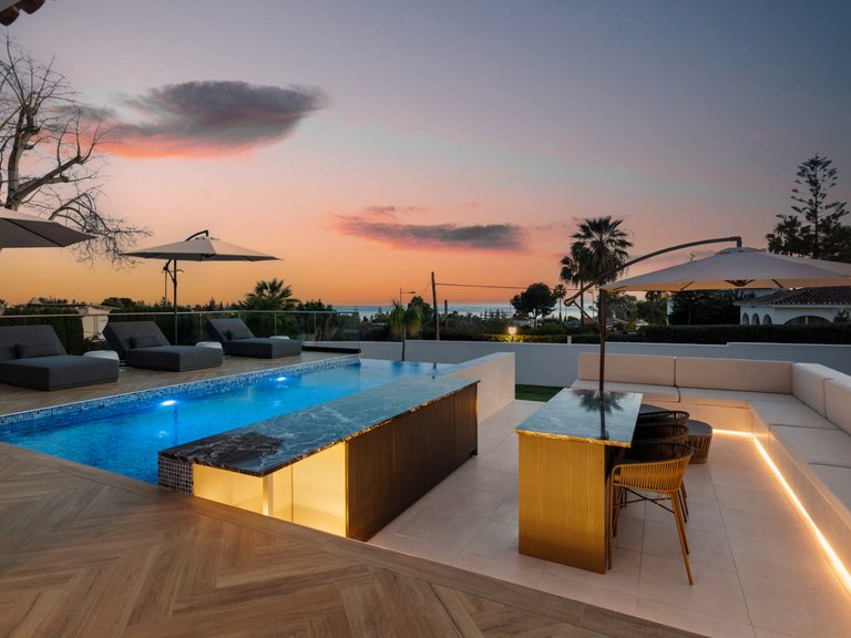 Apartment for Sale  in Marbella, Malaga 2