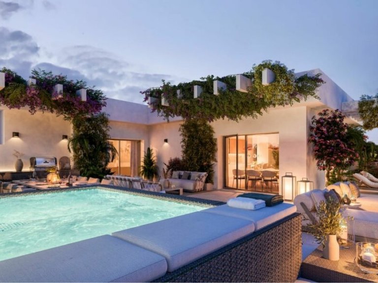 Apartment for Sale  in Estepona, Malaga 2