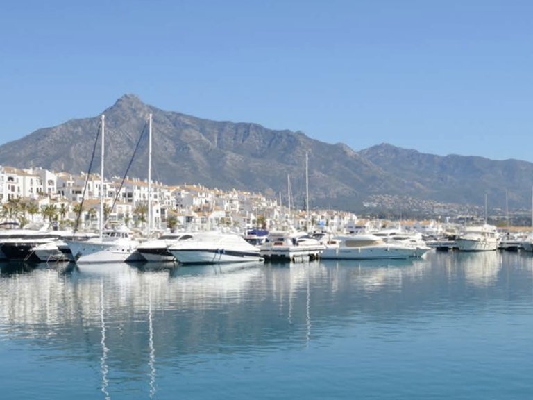 Apartment for Sale  in Estepona, Malaga 27