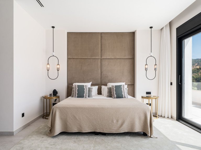 Apartment for Sale  in Marbella, Malaga 21