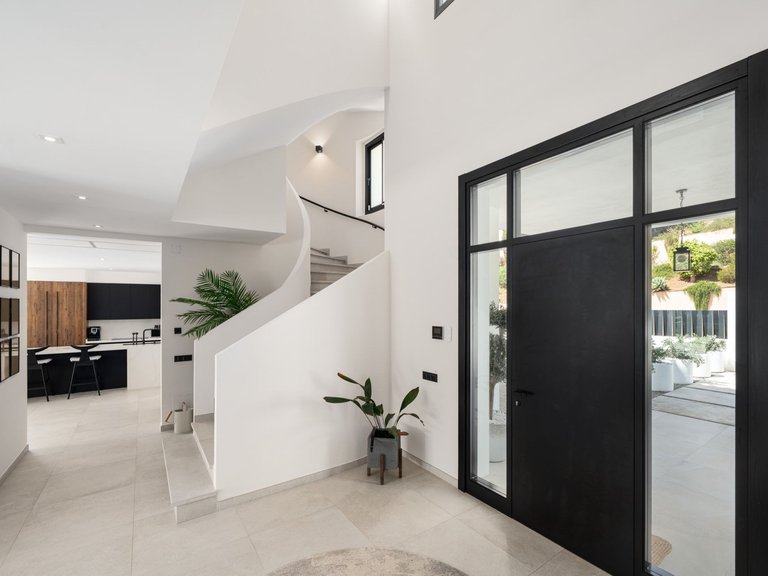 Apartment for Sale  in Marbella, Malaga 18