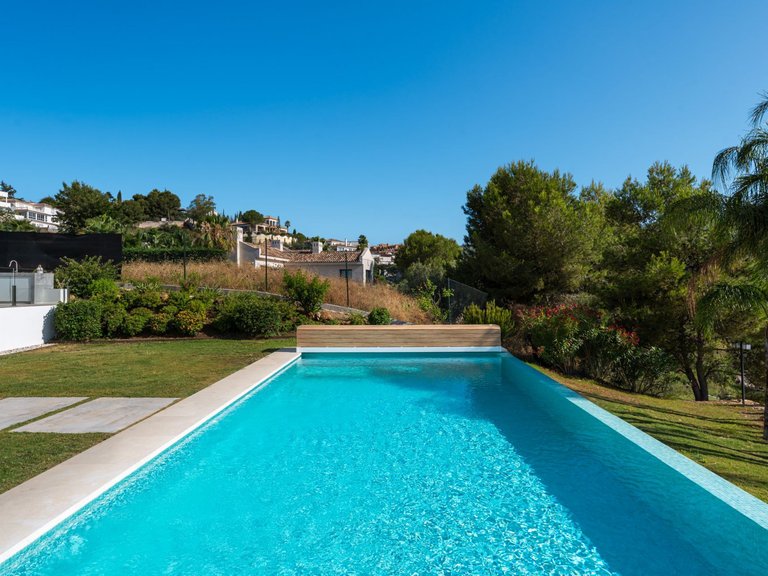 Apartment for Sale  in Marbella, Malaga 16