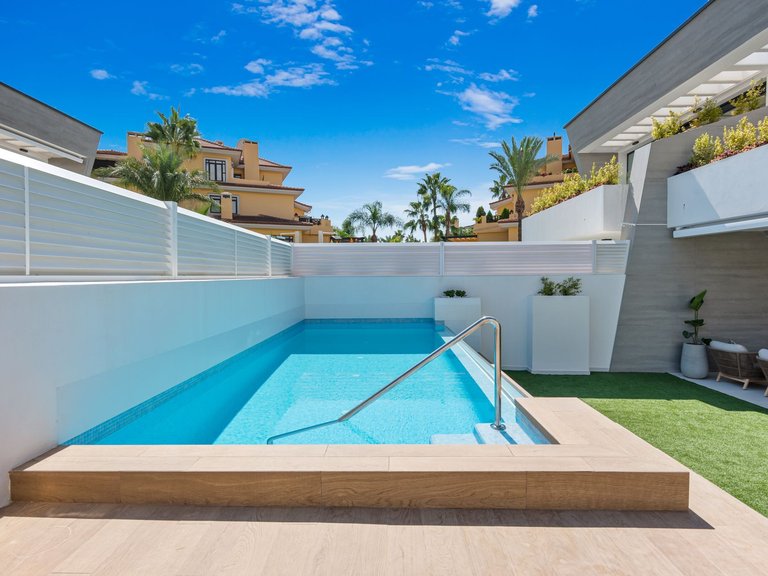 Apartment for Sale  in Marbella, Malaga 10