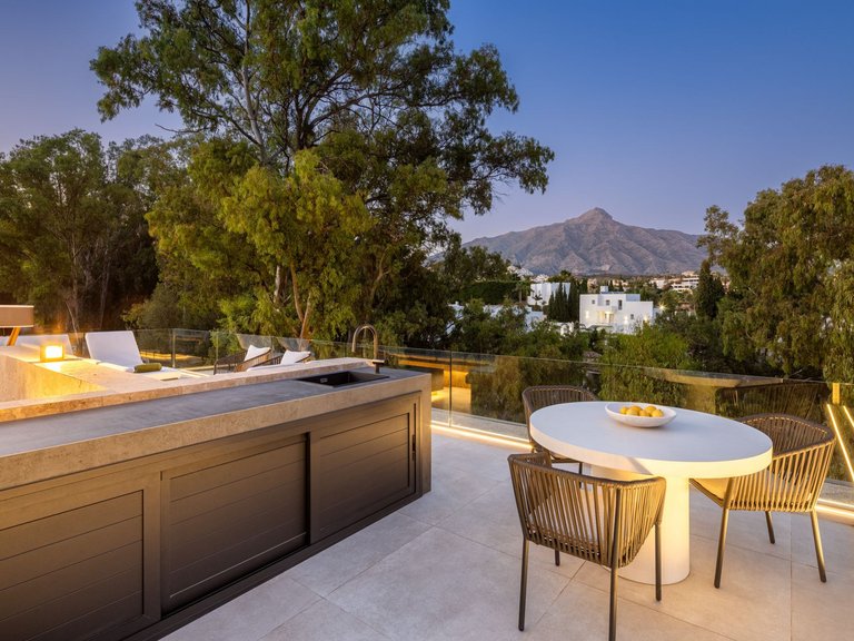 Apartment for Sale  in Marbella, Malaga 26