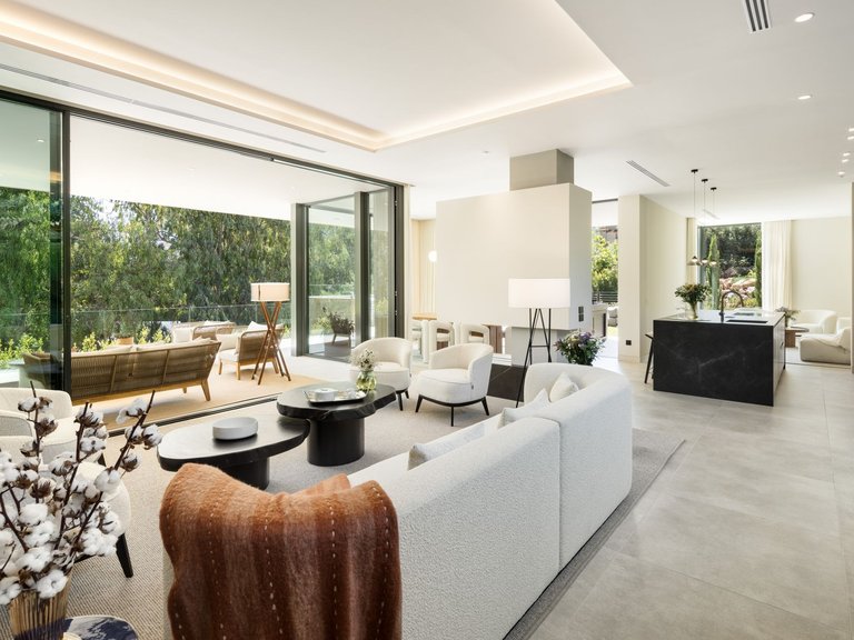 Apartment for Sale  in Marbella, Malaga 6