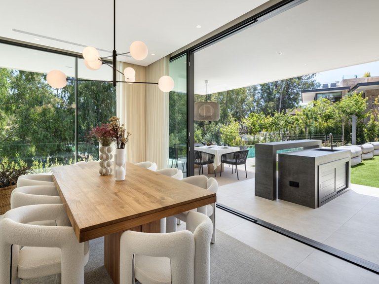 Apartment for Sale  in Marbella, Malaga 11