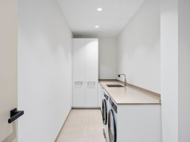 Apartment for Sale  in Marbella, Malaga 22