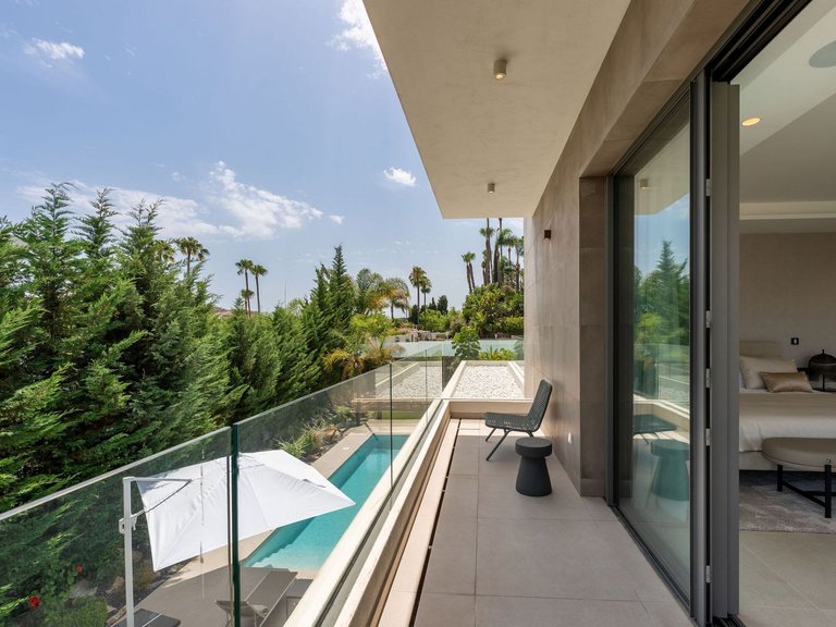 Apartment for Sale  in Marbella, Malaga 18