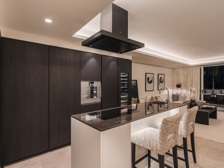 Apartment for Sale  in Marbella, Malaga 24