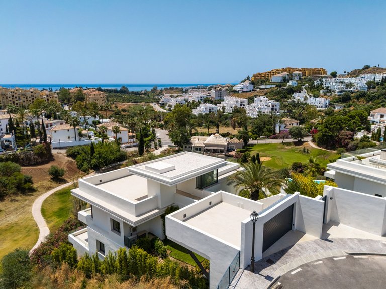 Apartment for Sale  in Estepona, Malaga 30